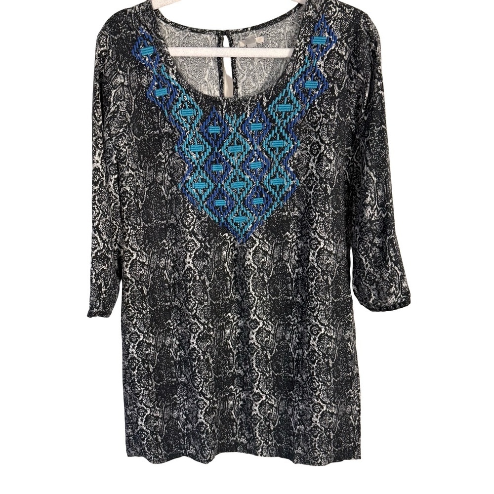 Ecote Black and White Blue Embroidered Yoke Tunic Size S Boho Festival Flowy